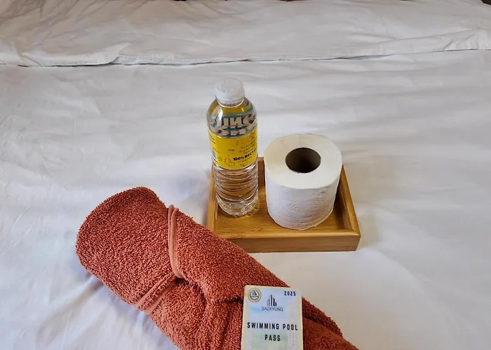 Bed & Breakfast Cityview Near Airport With Pool&balcony
