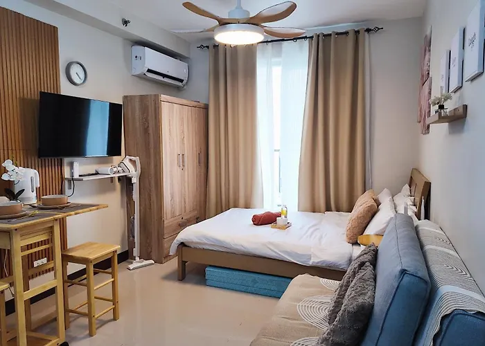 Bed & Breakfast Cityview Near Airport With Pool&balcony